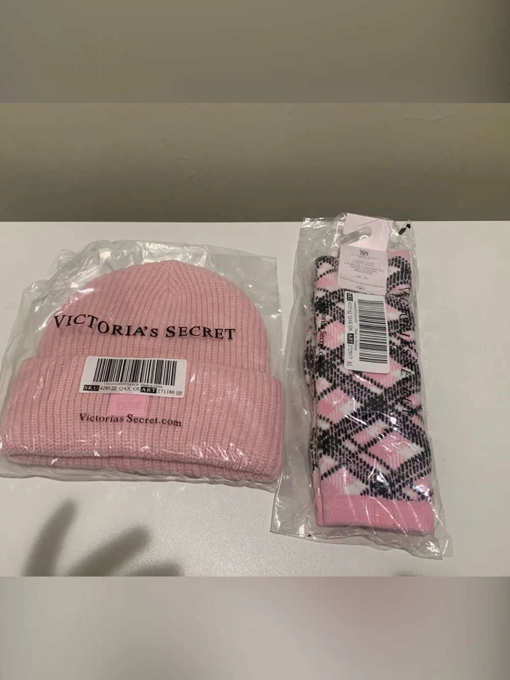Victoria's Secret Pink Knit Beanie with Pink Patterned Socks Set